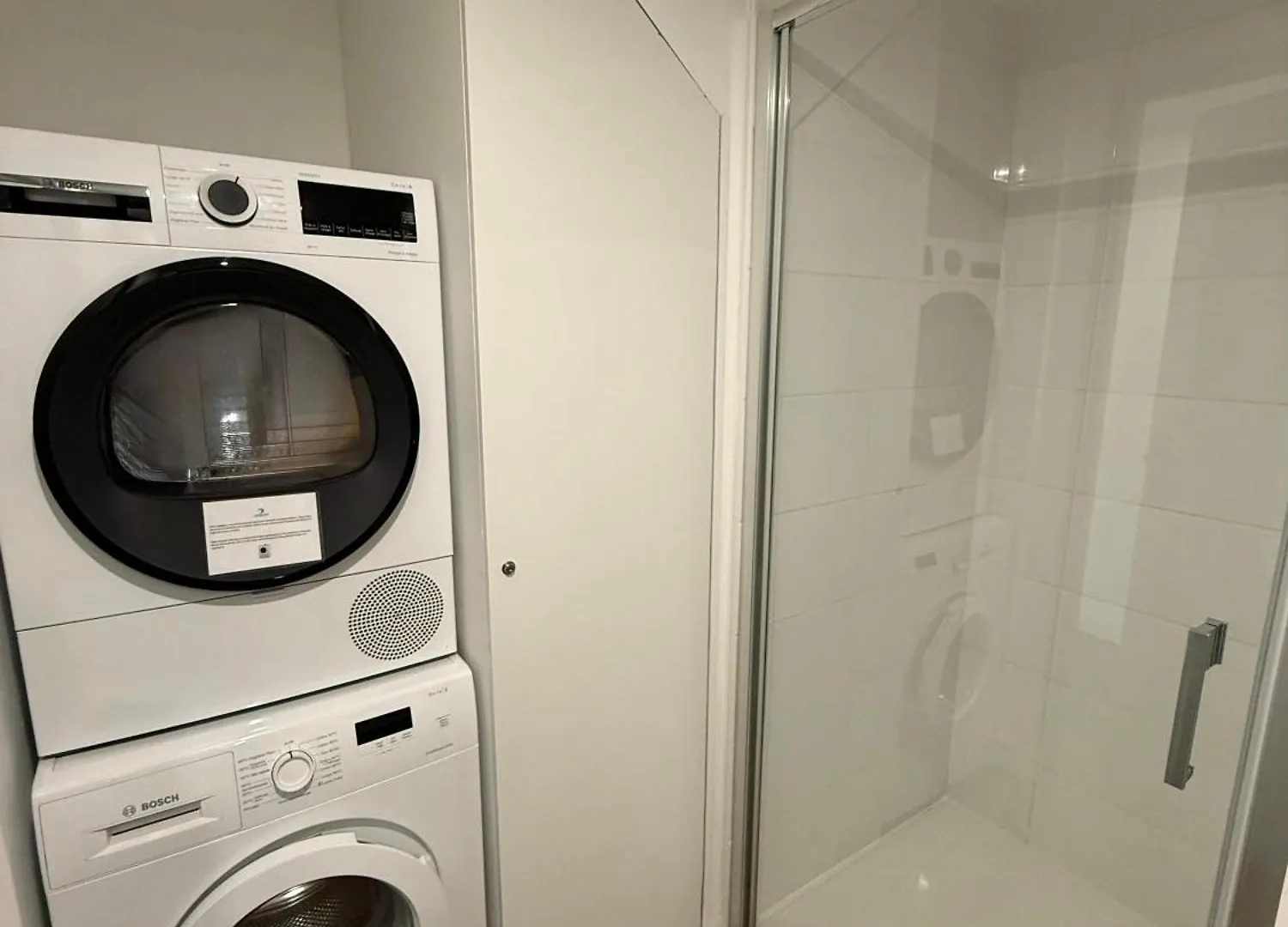 L'Amandier - Joli Appartement T3 Neuf Centre Ville A 2 Pas De La Rotonde Mirabeau Et Des Allees Provencales Aix-en-Provence France